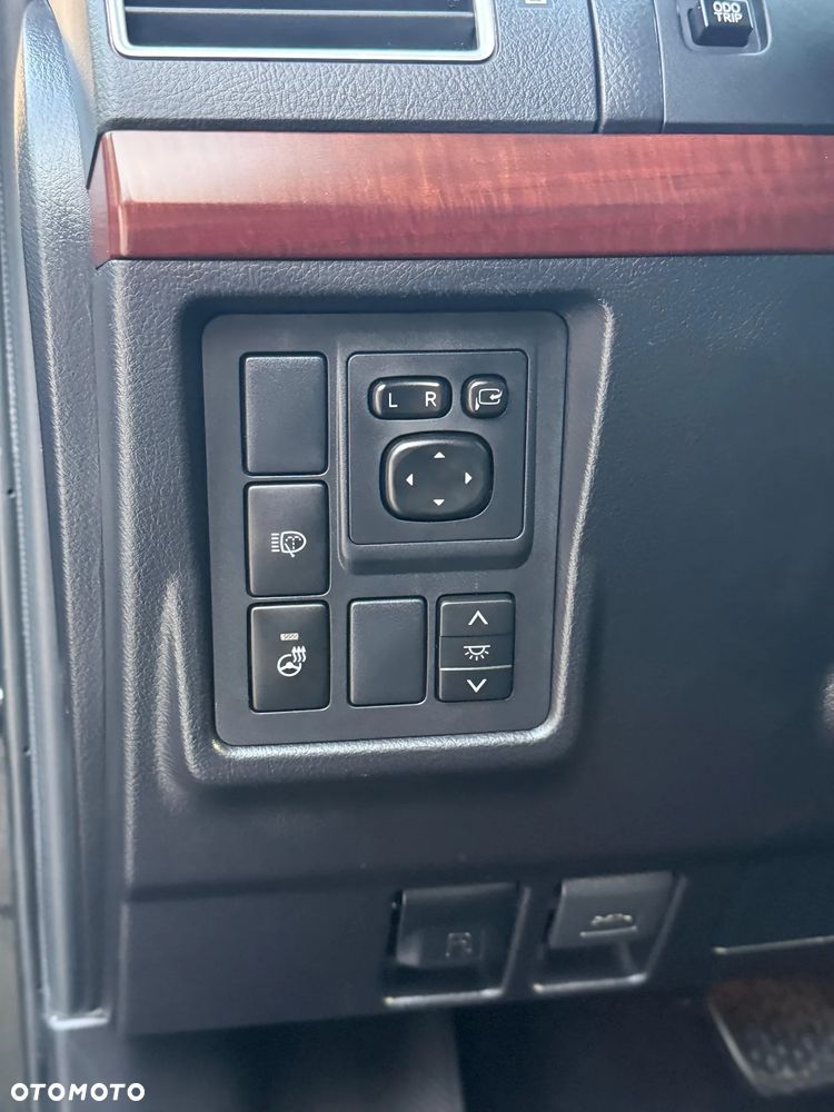 Toyota Land Cruiser LC 4.0 V6 Invincible - 10