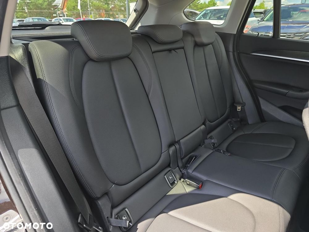BMW X1 - 11