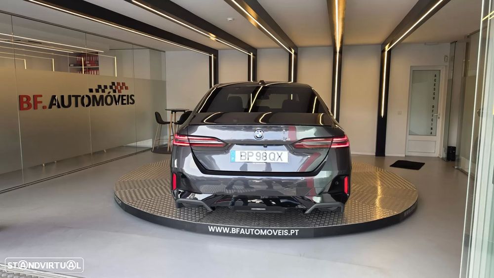BMW i5 eDrive40 Pack Desportivo M Pro - 17