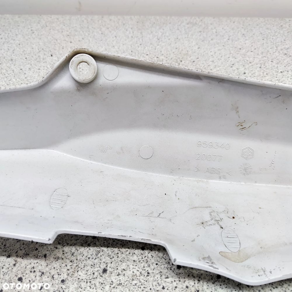 Owiewka, osłona, bok, boczek, zadupek, ogon Piaggio NRG - 12