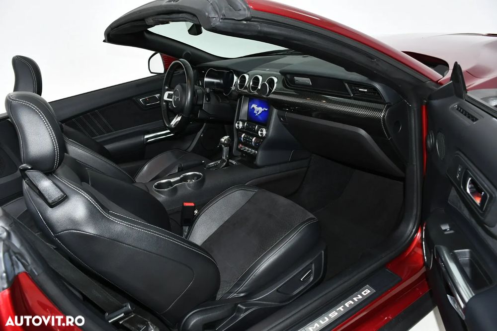 Ford Mustang - 10