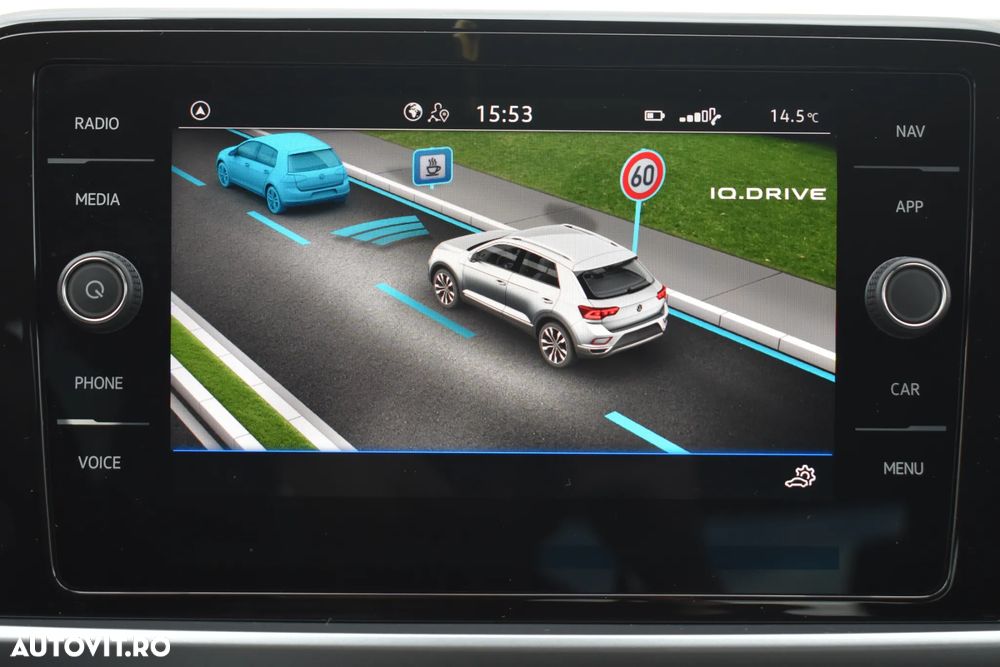 Volkswagen T-Roc 1.5 TSI DSG Life - 23