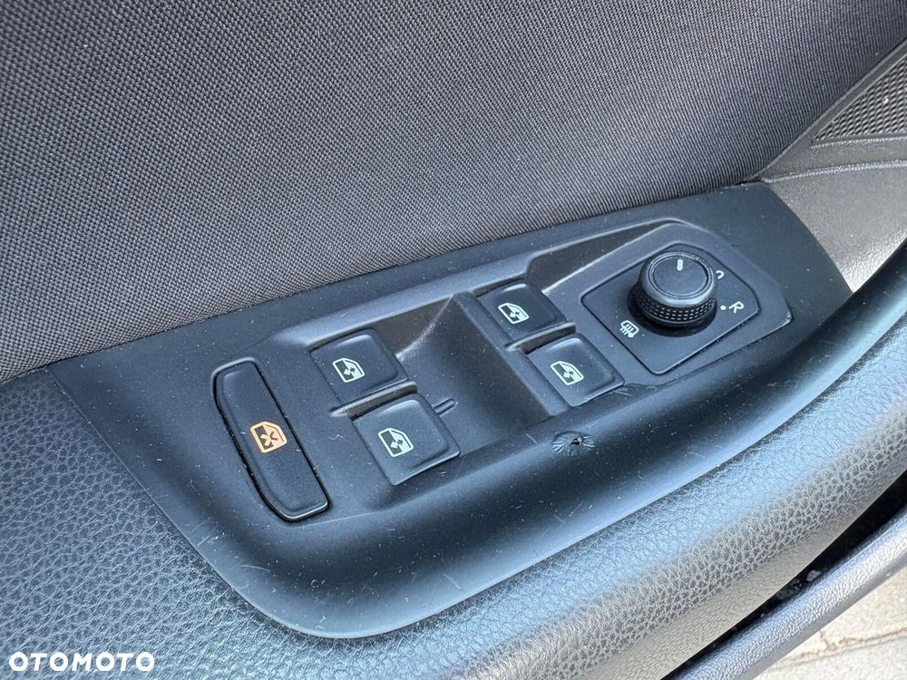 Volkswagen Passat - 18