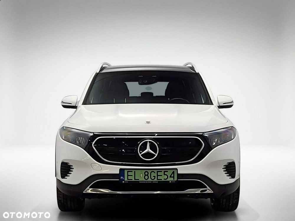 Mercedes-Benz EQB - 8