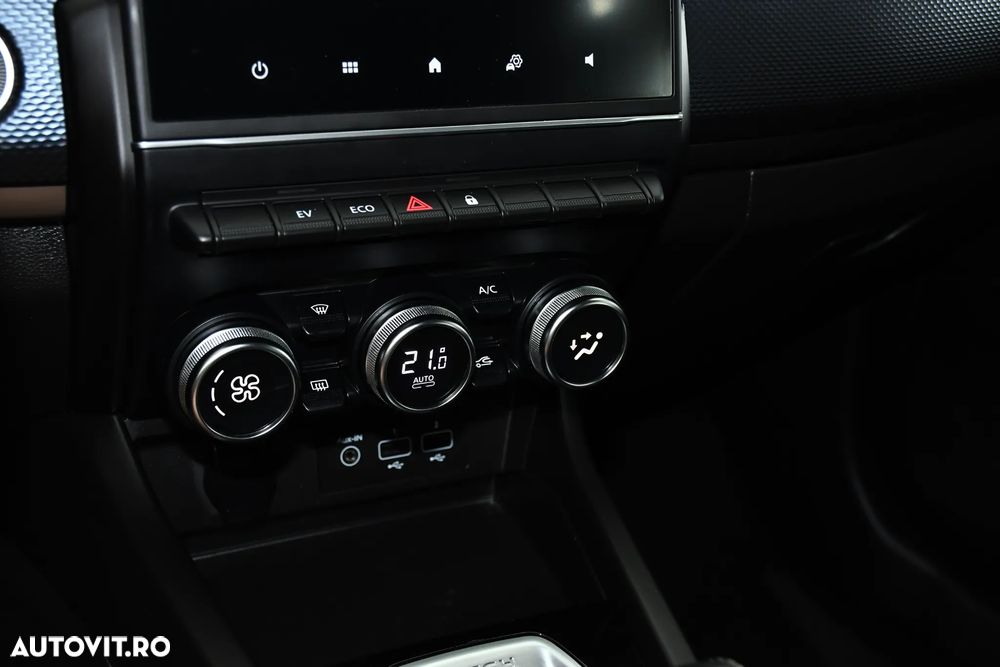 Renault Arkana E-TECH 145 Evolution - 13