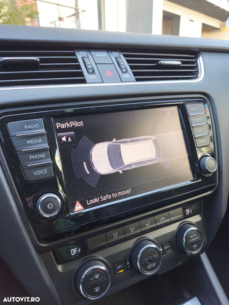 Skoda Octavia 1.6 TDI GREENLINE - 10