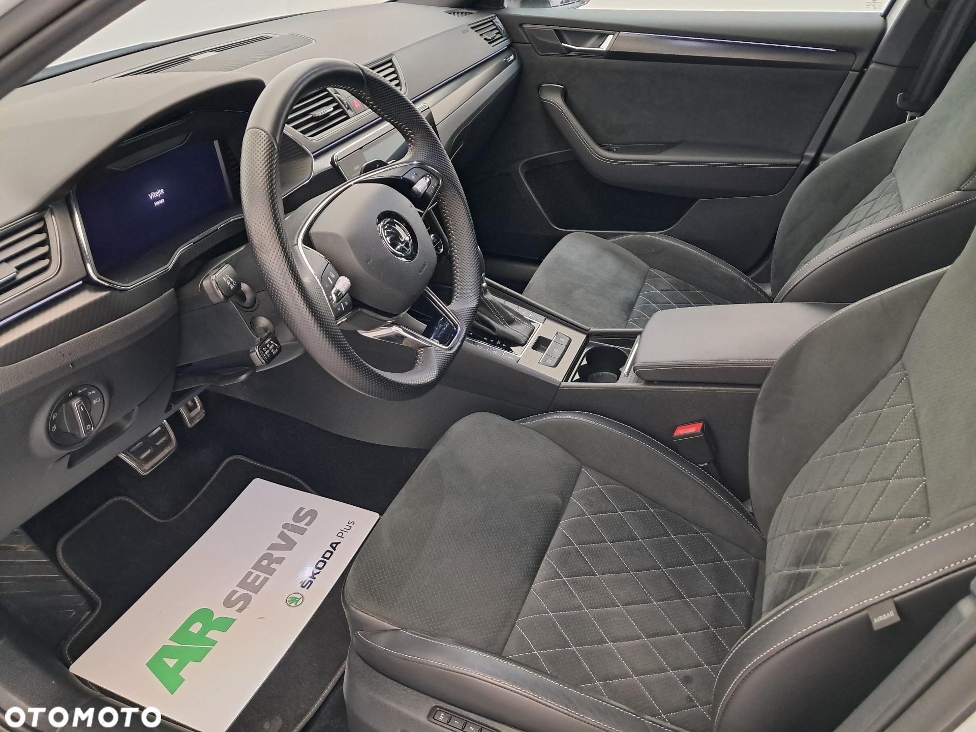 Skoda Superb 2.0 TDI SCR 4x4 Sportline DSG - 11