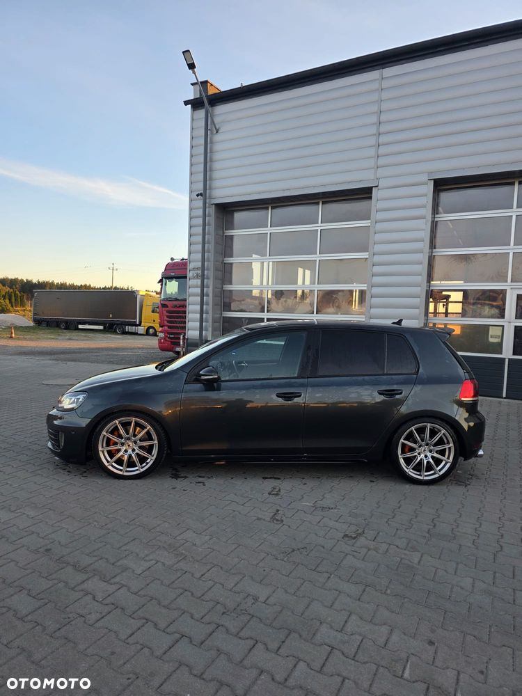 Volkswagen Golf 2.0 TDI DPF GTD - 3