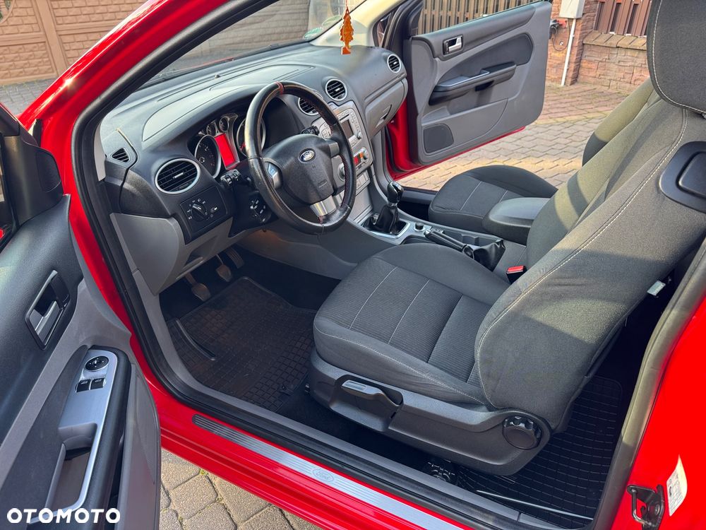 Ford Focus 2.0 Titanium - 12