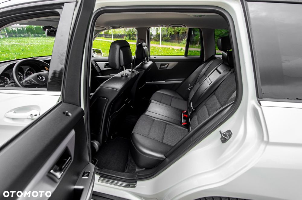 Mercedes-Benz GLK 250 CDI DPF 4Matic BlueEFFICIENCY 7G-TRONIC SPORT EDITION - 23