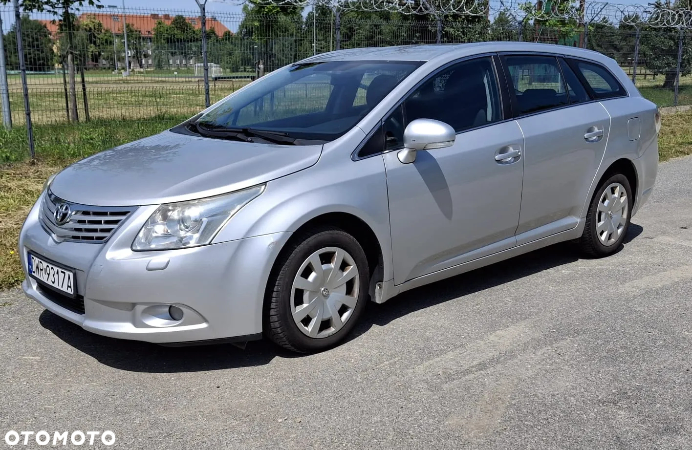 Toyota Avensis 2.0 D-4D Luna - 7