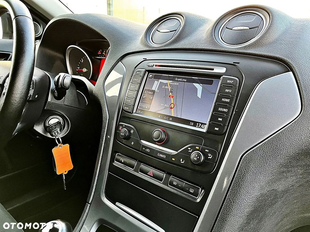 Ford Mondeo 2.0 TDCi Titanium - 25