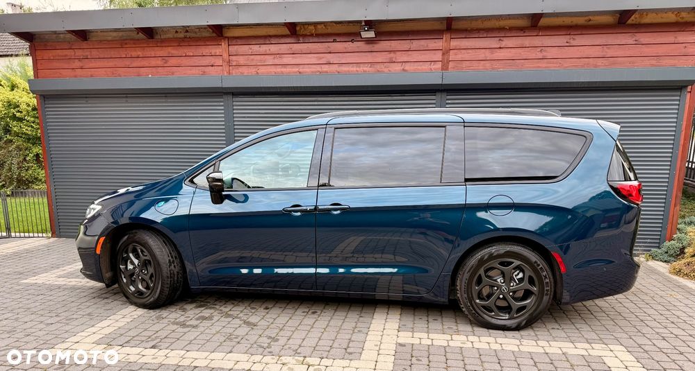 Chrysler Pacifica - 6