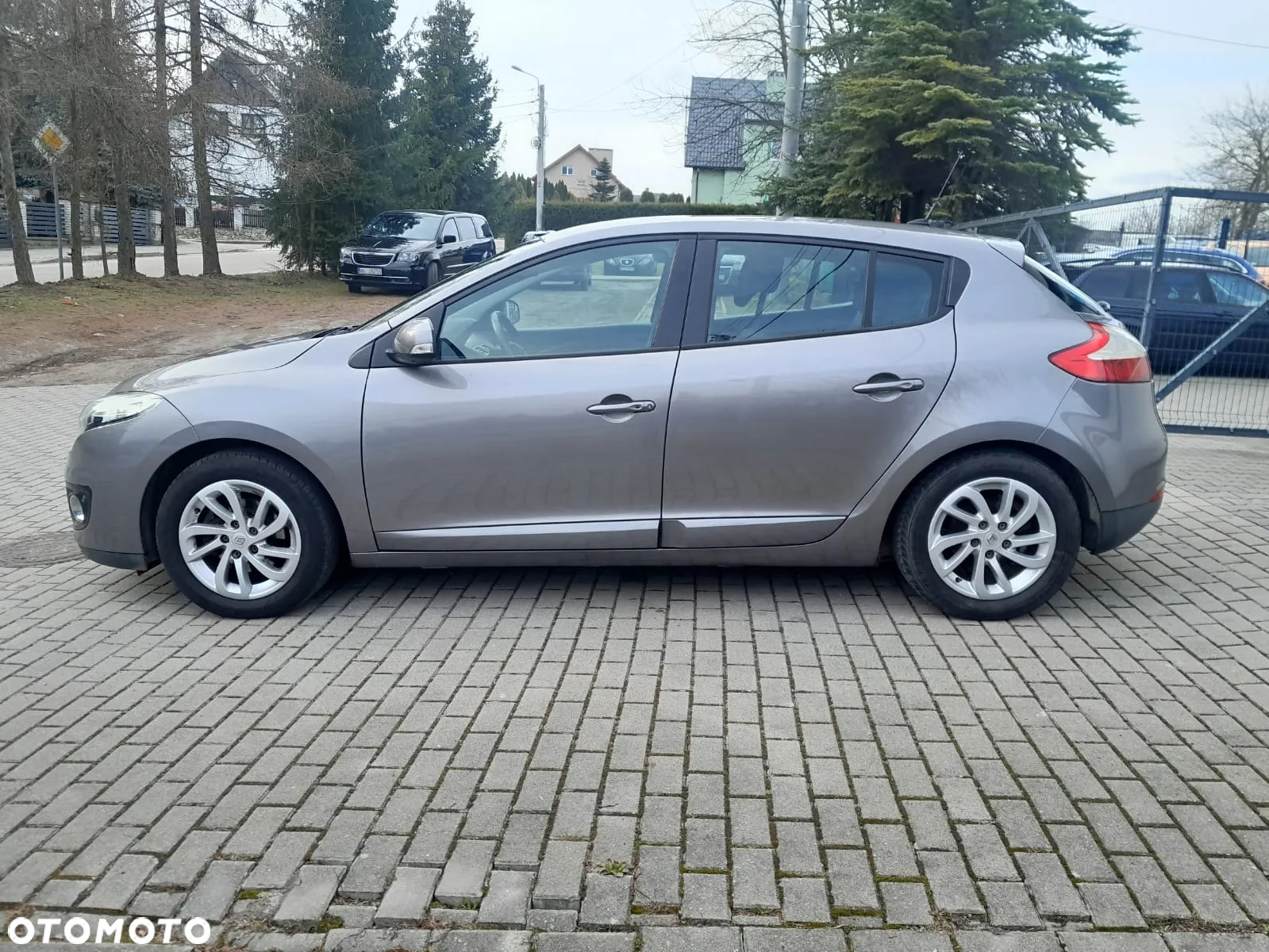 Renault Megane Grandtour ENERGY TCe 115 Start & Stopp Dynamique - 4