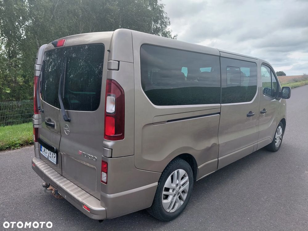 Opel Vivaro L2H1 2,9t Elegance Business - 9