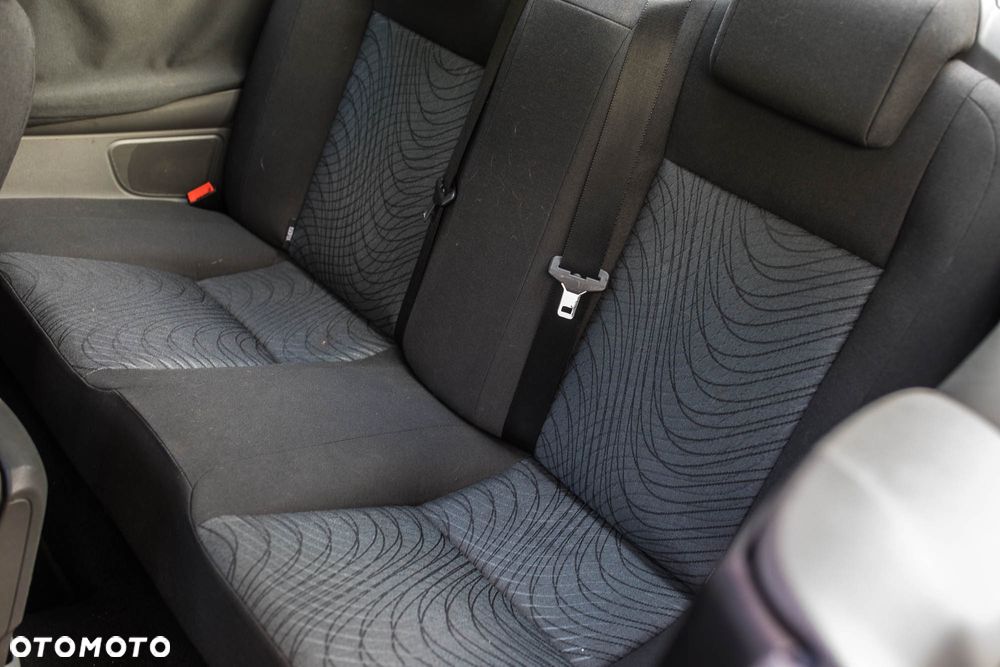 Ford Focus 1.6 16V Trend - 16
