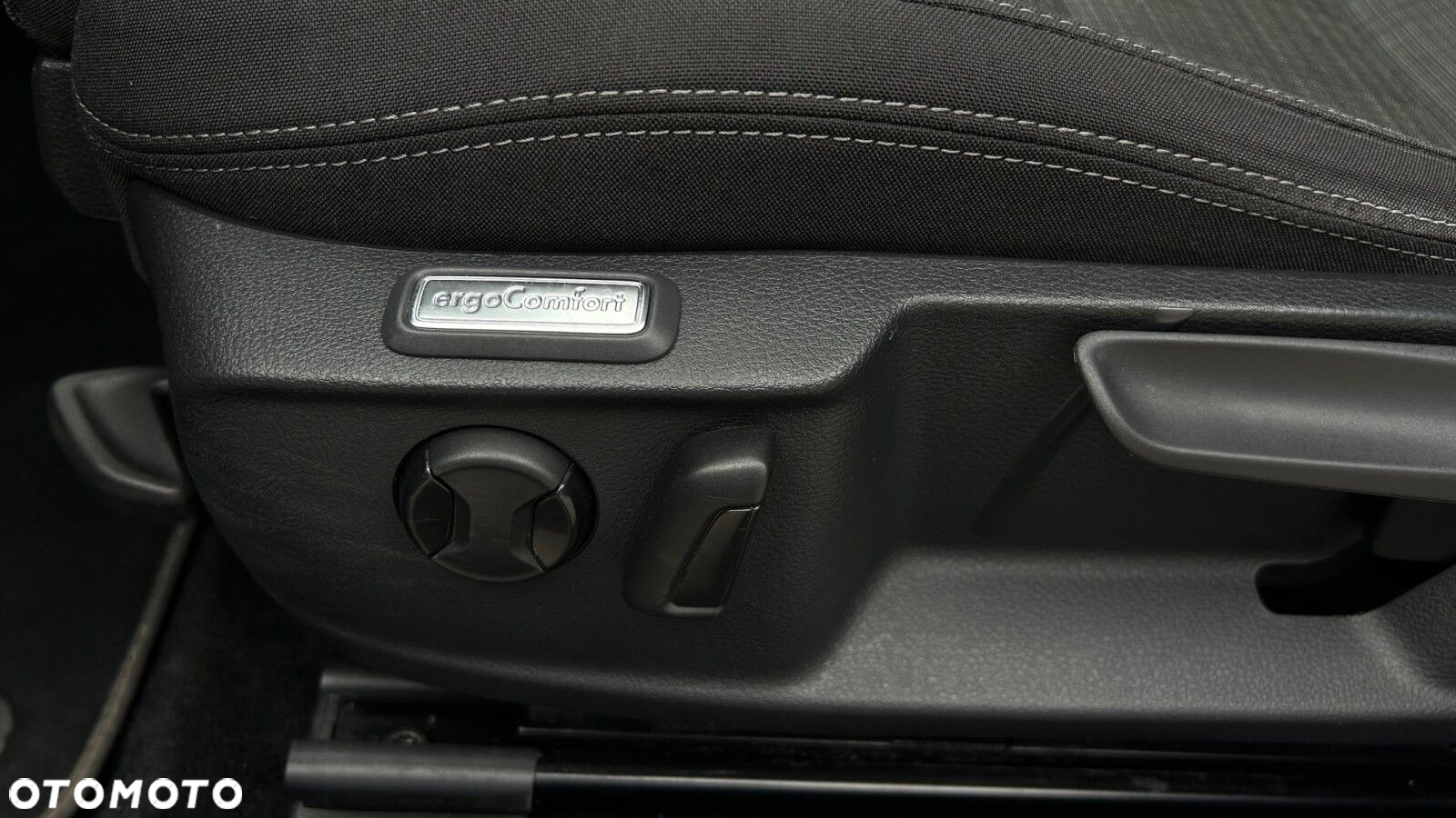 Volkswagen Passat 2.0 TDI EVO Business DSG - 10