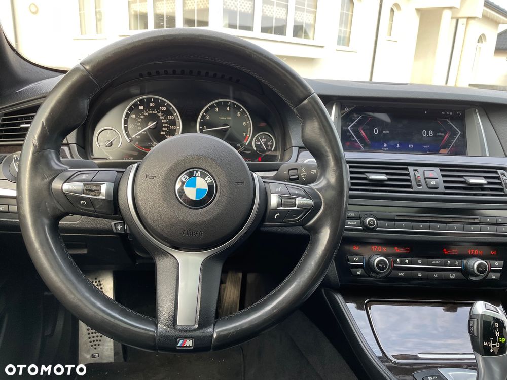 BMW Seria 5 528i xDrive Luxury Line - 10