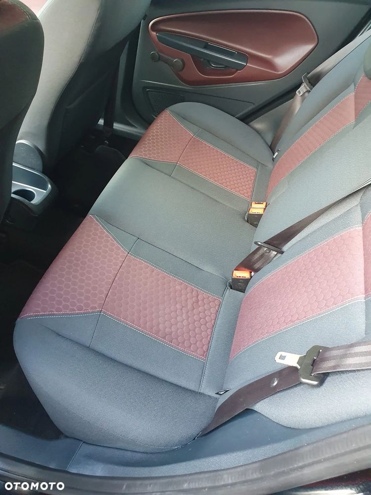 Ford Fiesta 1.25 Titanium - 30