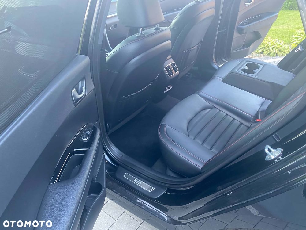 Kia Optima Sportagon 1.6 T-GDI DCT OPF GT Line - 19