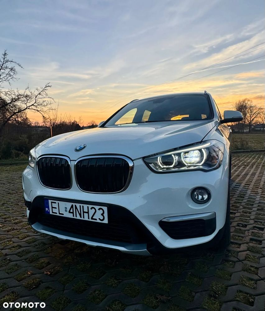 BMW X1 xDrive28i xLine - 10