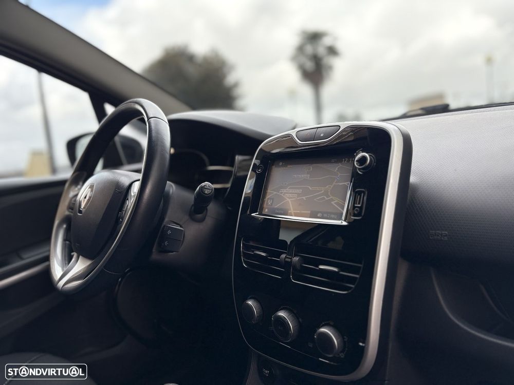 Renault Clio 0.9 TCe Limited Edition - 17