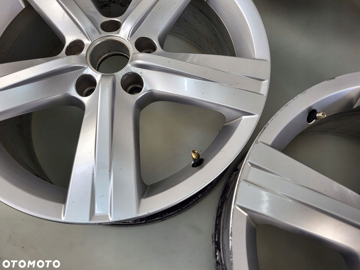 felgi aluminiowe 17" 7,5jx17 et47 5x112 VW PASSAT B7 3AA601025E - 6