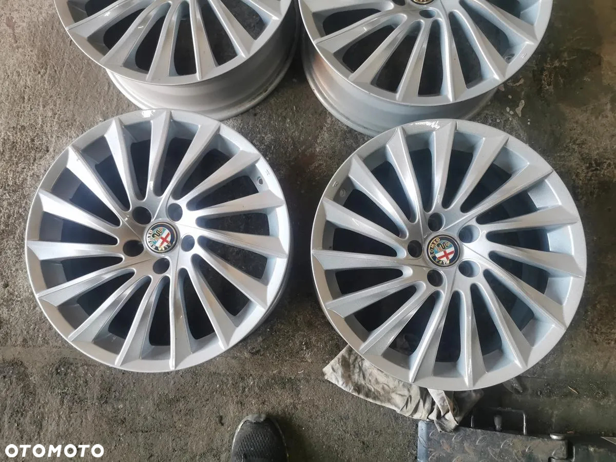 ALU FELGI ALFA ROMEO GIULIETTA R18 5X110 ET41 7,5J JAK NOWE! - 15