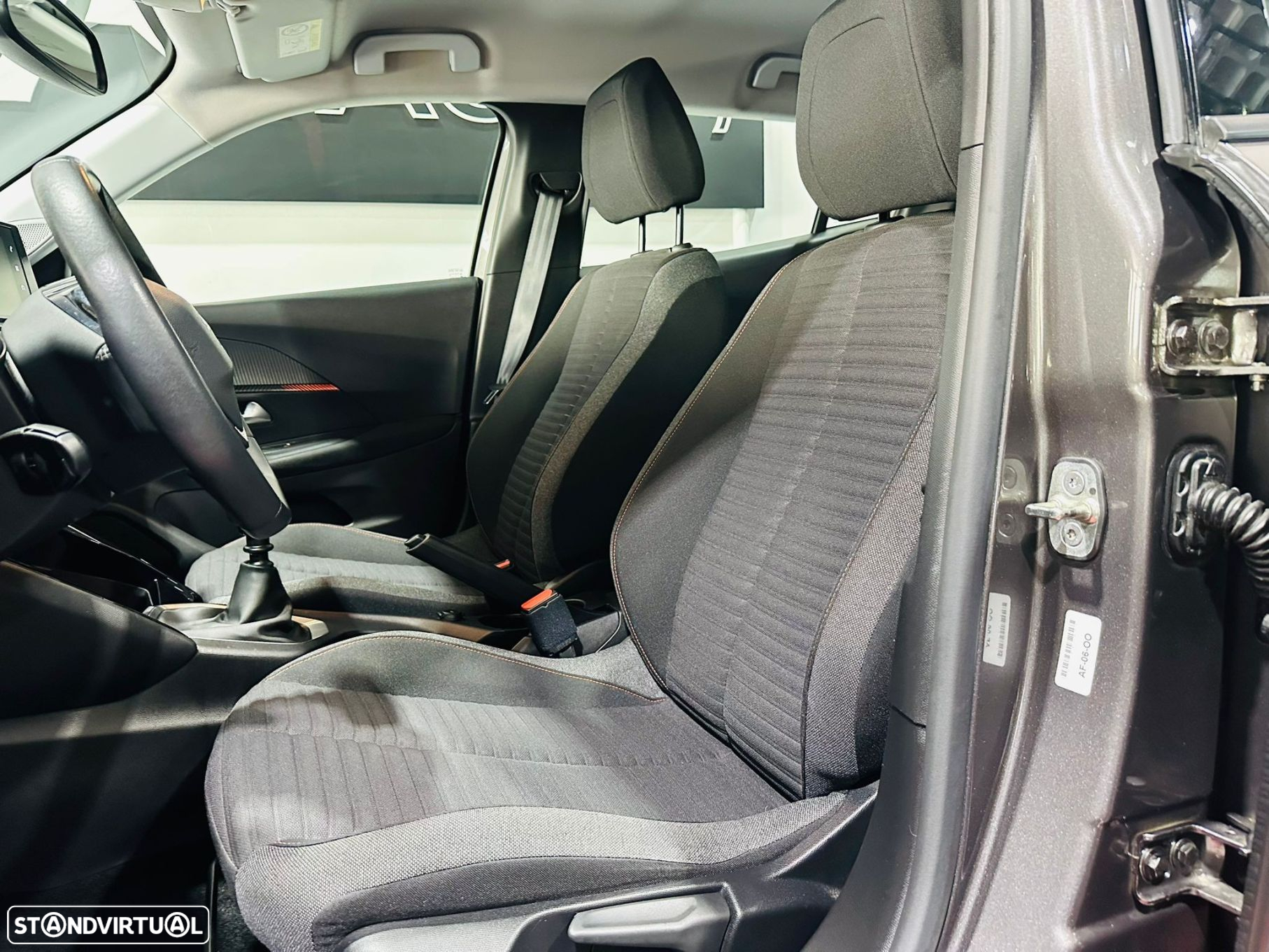 Peugeot 2008 1.2 PureTech Active - 5
