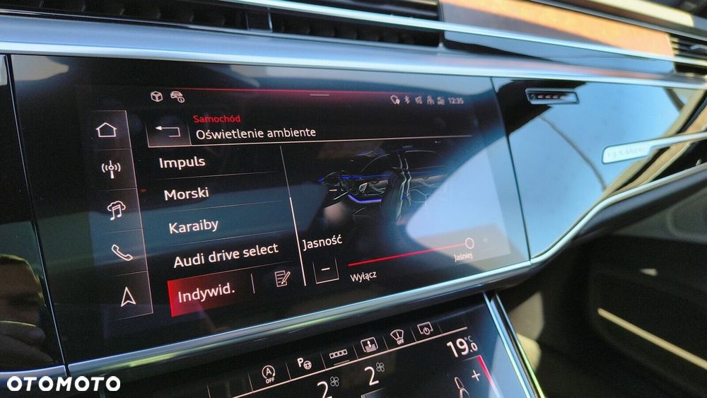 Audi A8 - 28