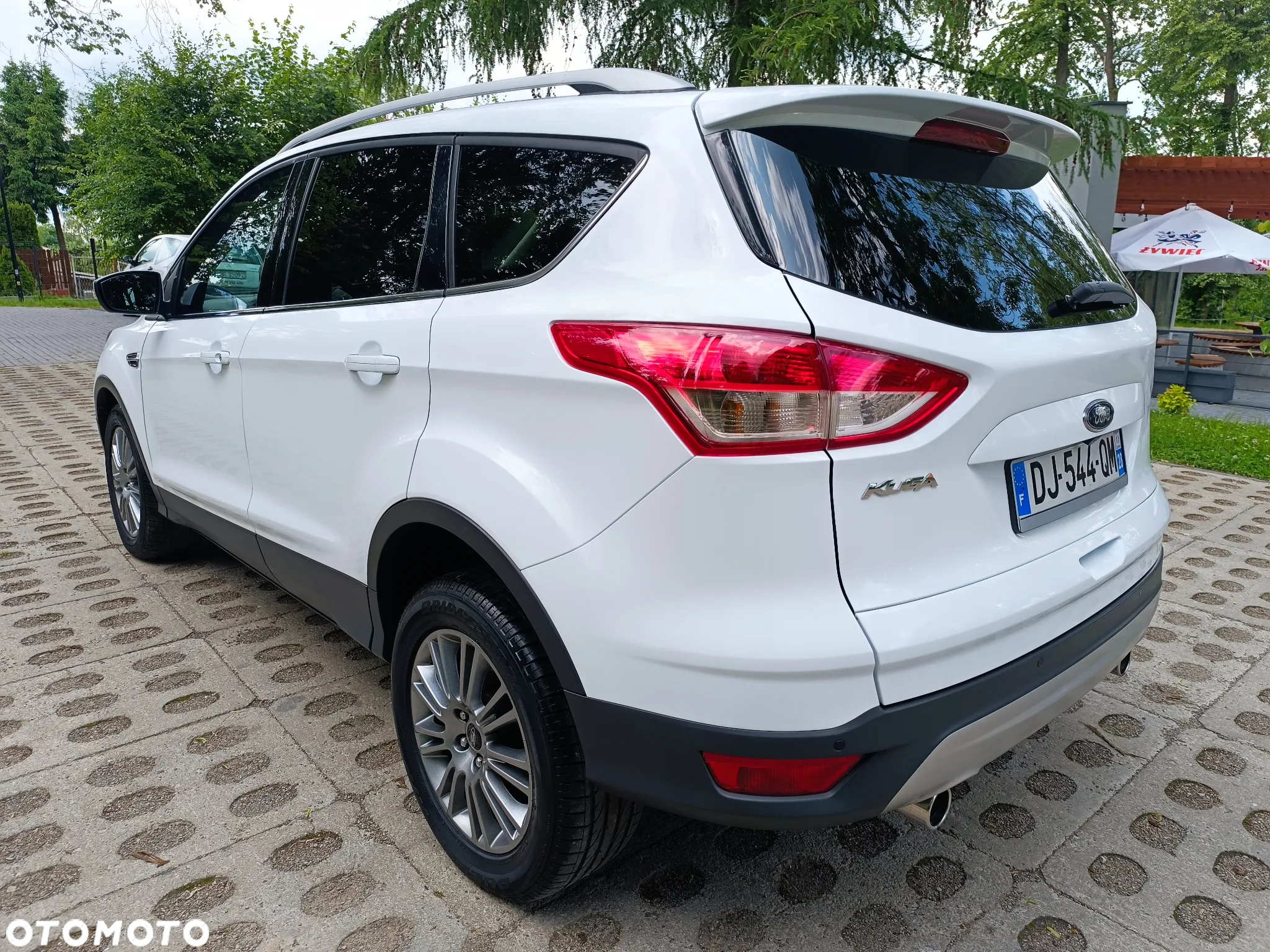 Ford Kuga 2.0 TDCi 2x4 Titanium - 2