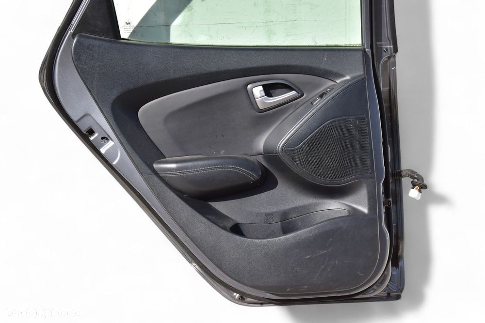 Drzwi Lewy Tył HYUNDAI IX35 I Przedlift 09-12 kod lakieru: ZAR - 8
