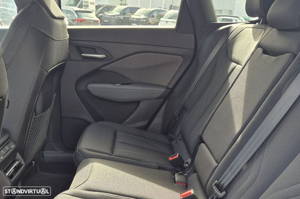 Audi Q3 e-hybrid S tronic - 14