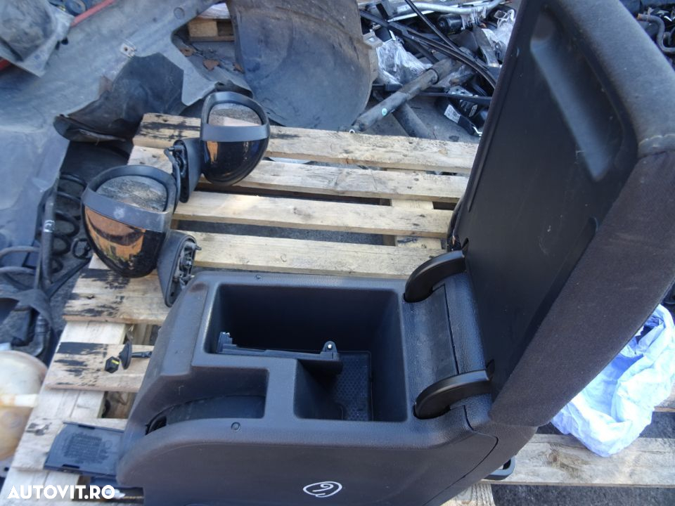 Cotiera Volkswagen Golf 5 Plus - 3