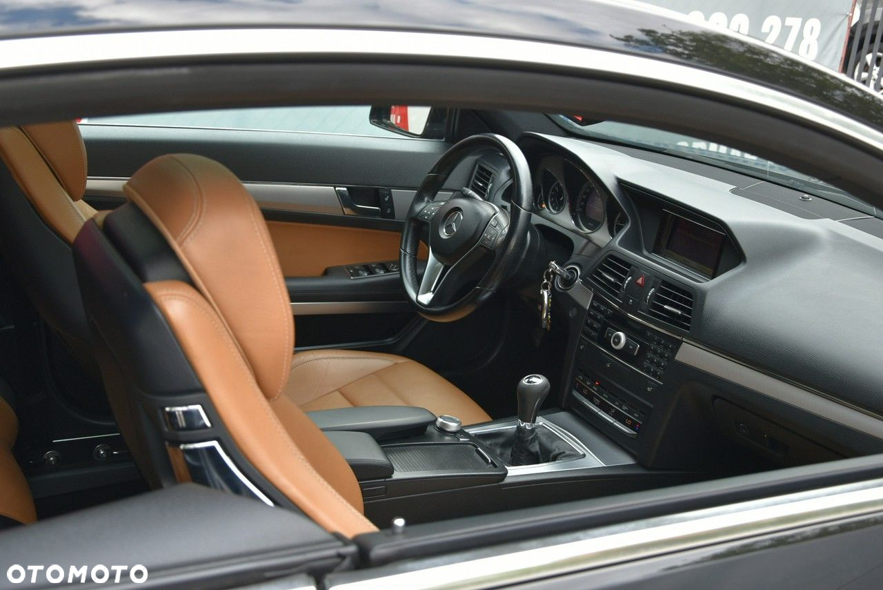 Mercedes-Benz Klasa E 250 CDI DPF Coupe BlueEFFICIENCY Elegance - 21