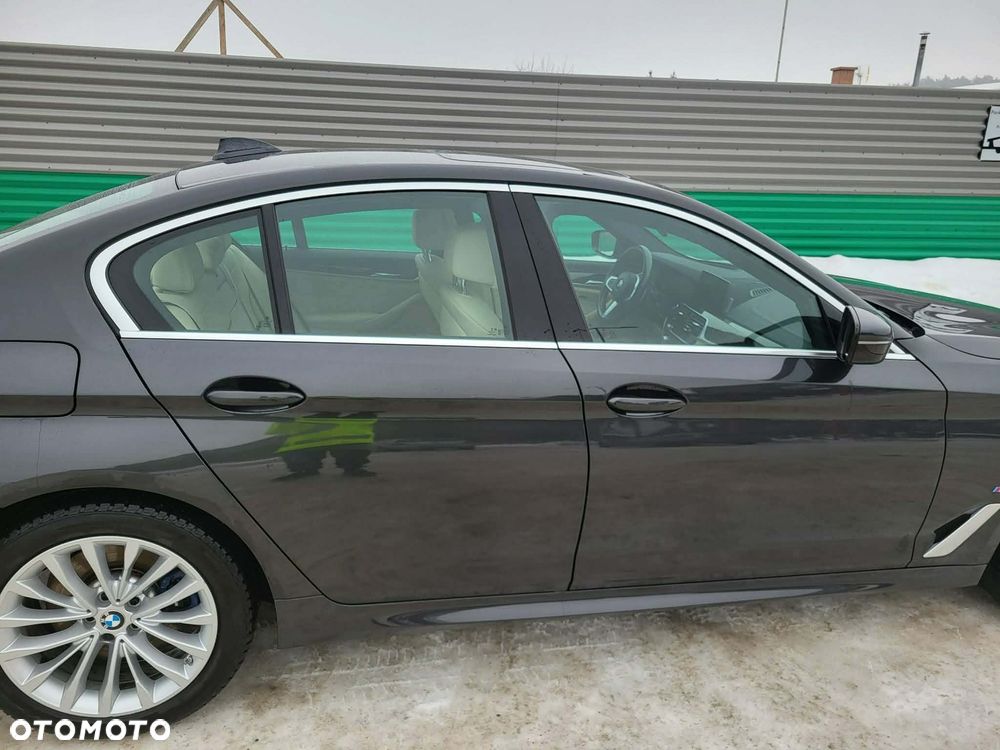 BMW Seria 5 530e iPerformance xDrive - 12
