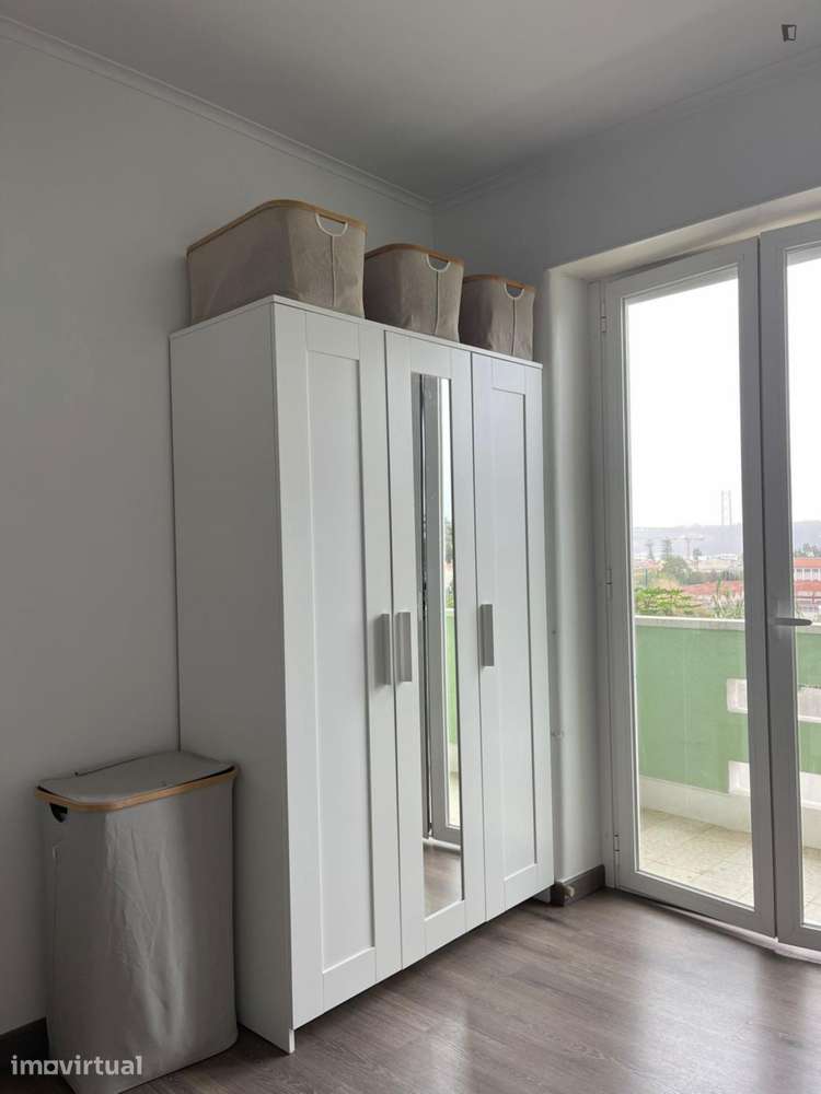 Quarto - localizado em Ajuda Lisbon - Grande imagem: 5/13