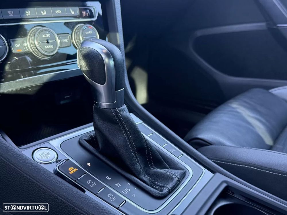 VW Golf 2.0 TSI R DSG - 19
