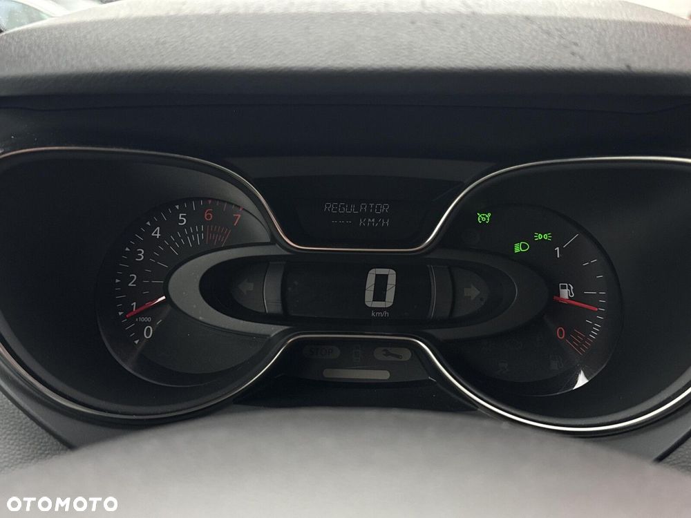 Renault Captur - 22