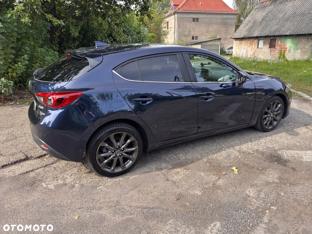 Mazda 3 - 4
