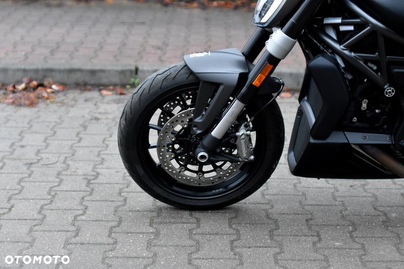 Ducati Diavel - 21