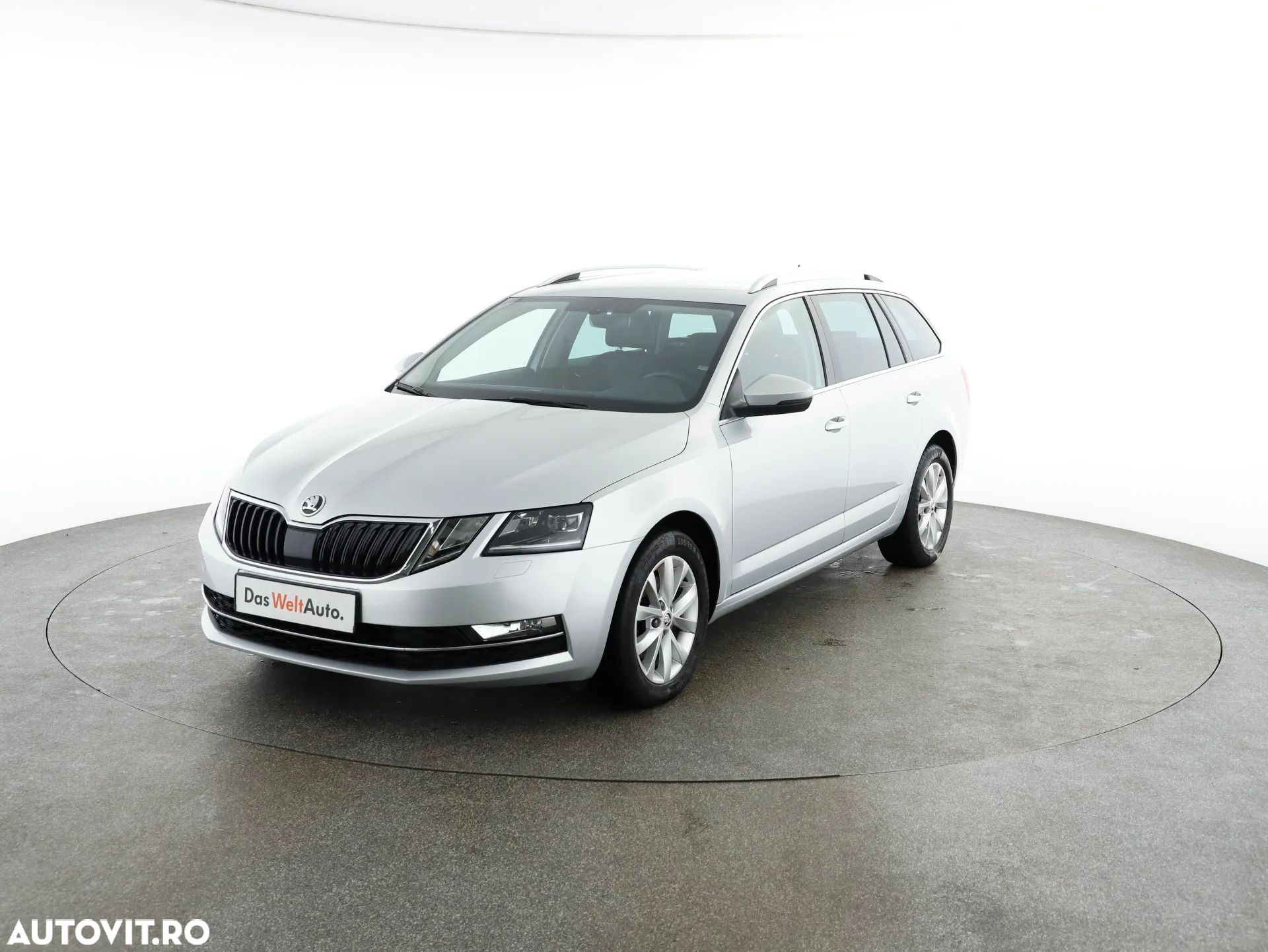 Skoda Octavia 2.0 TDI DSG Style - 1