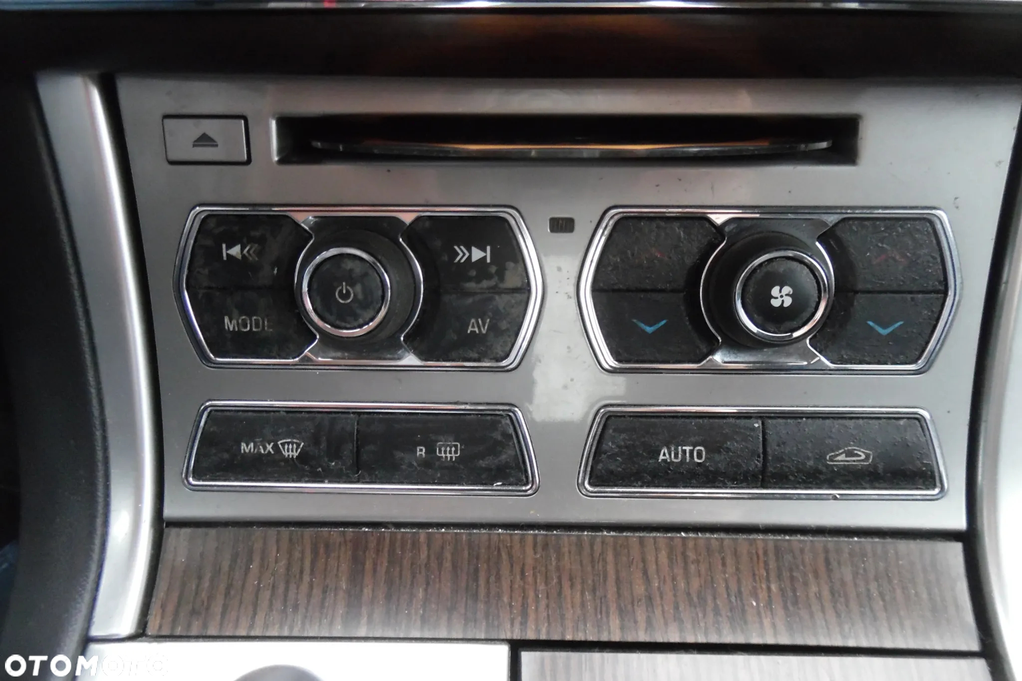 Jaguar XF 2.0 Turbo - 14