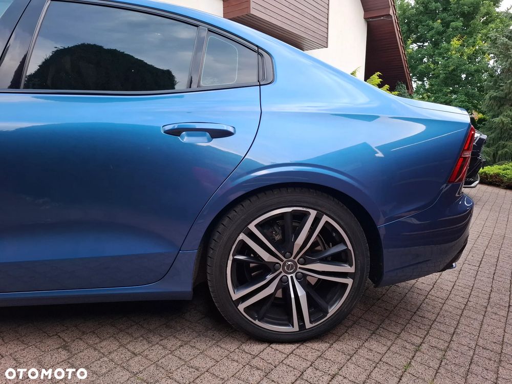 Volvo S60 B5 B AWD R-Design - 10