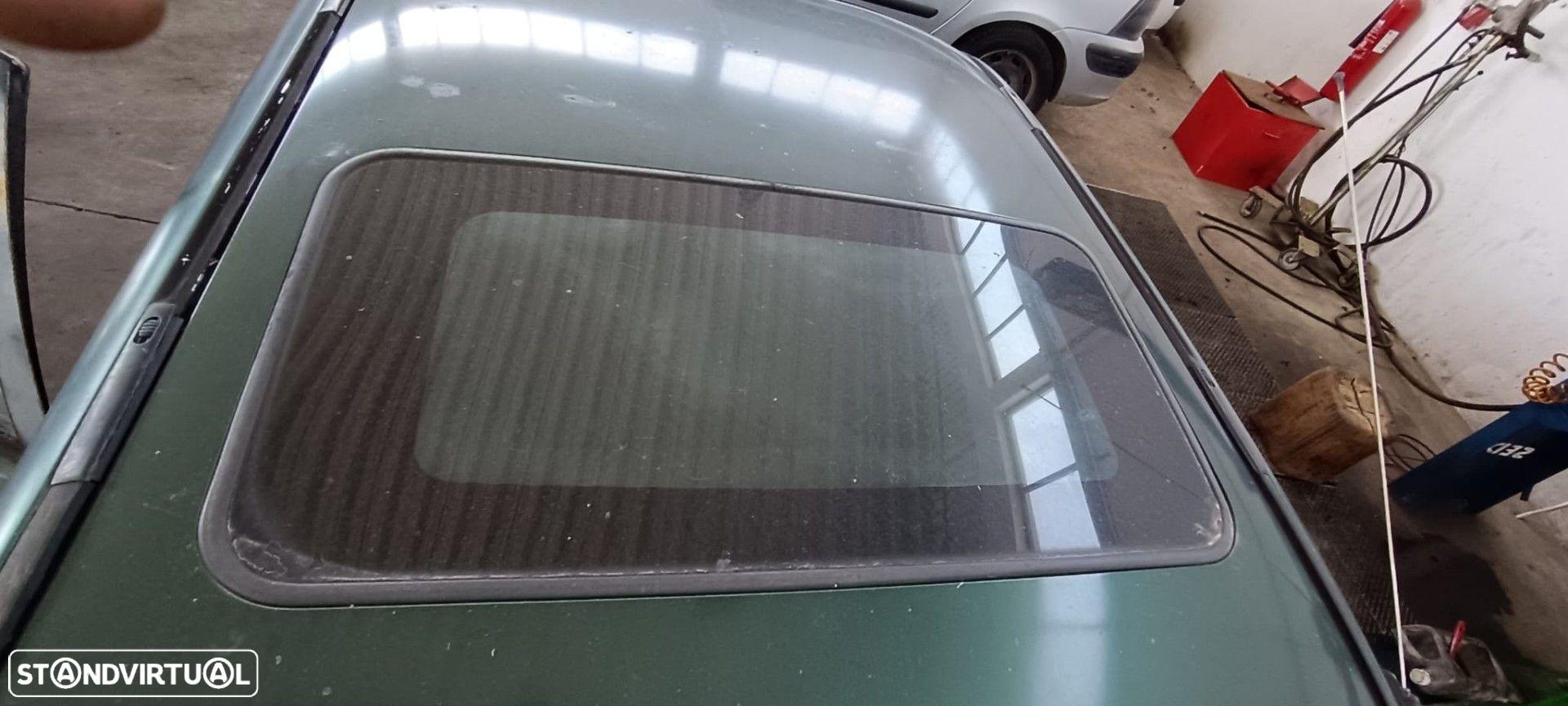 Mitsubishi Lancer 1.3i de 1999 disponível para peças - 9