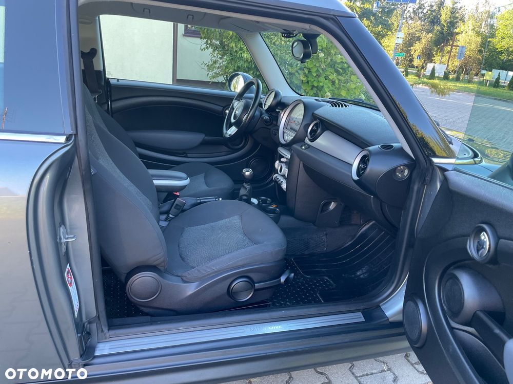 MINI Clubman One - 25