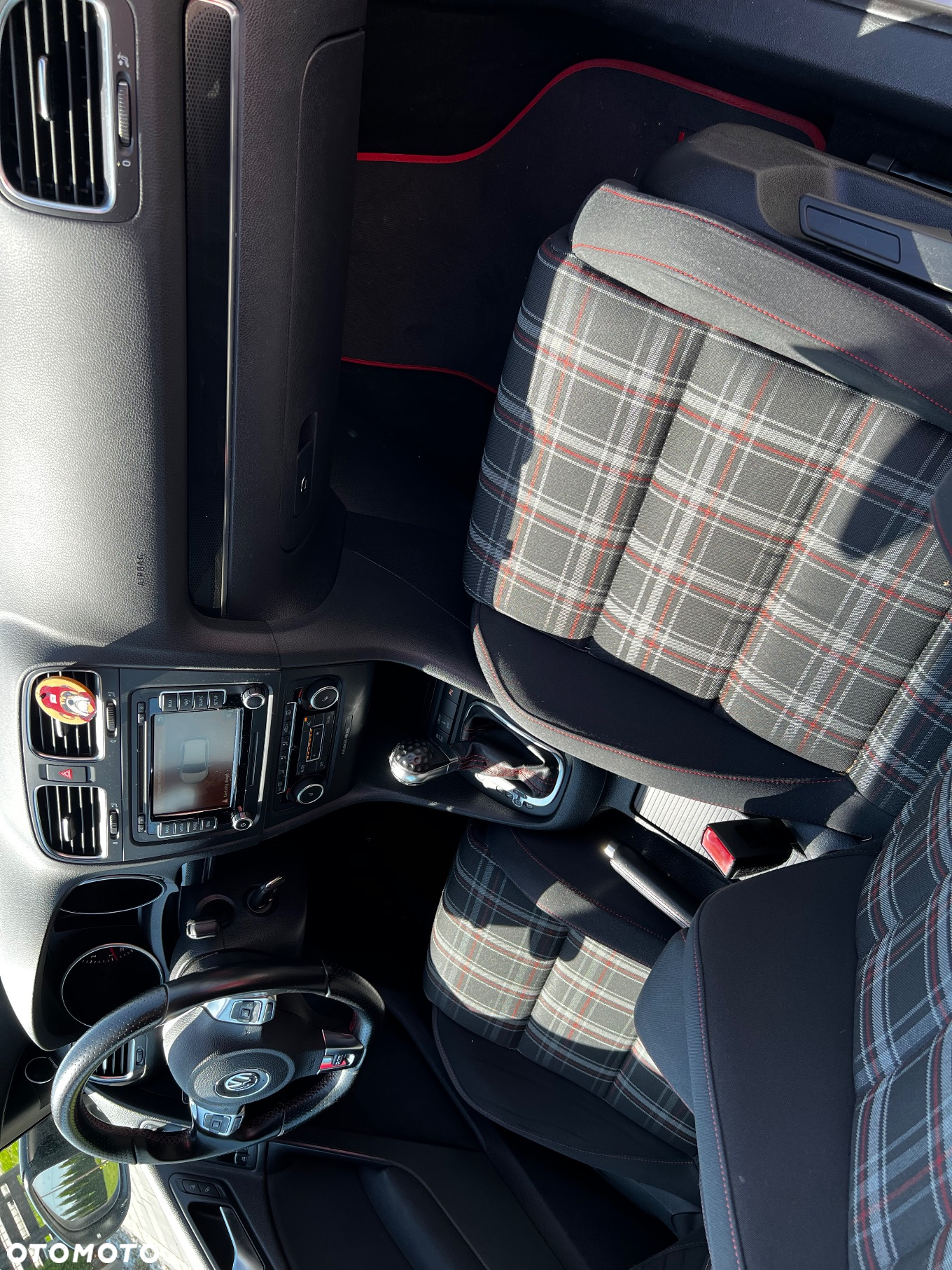 Volkswagen Golf 2.0 GTI DSG Edition 35 - 27