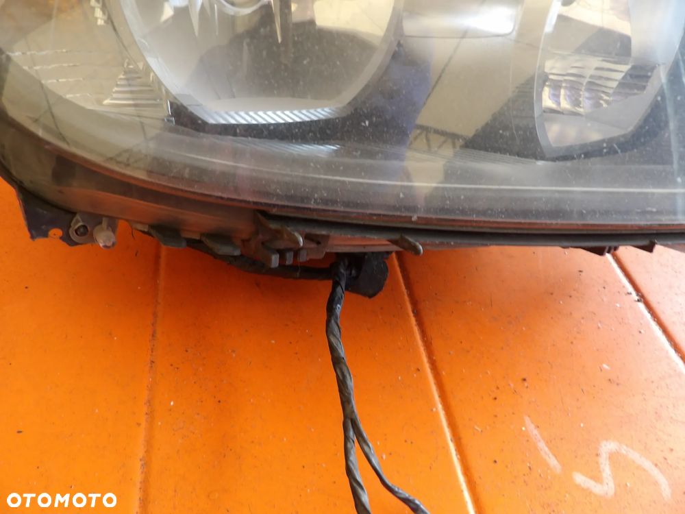 BMW - F30 - H7 - ZAMIENIK - PRAWA LAMPA PRZEDNIA - UK - 3