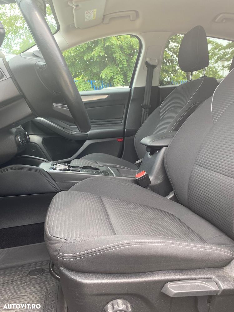 FORD Focus 2020 — imagine 24