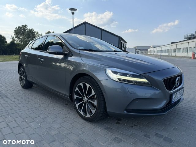 Volvo V40 D4 Drive-E Momentum - 1